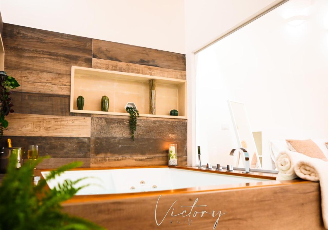 Victory Suite 31 Бриндизи Екстериор снимка