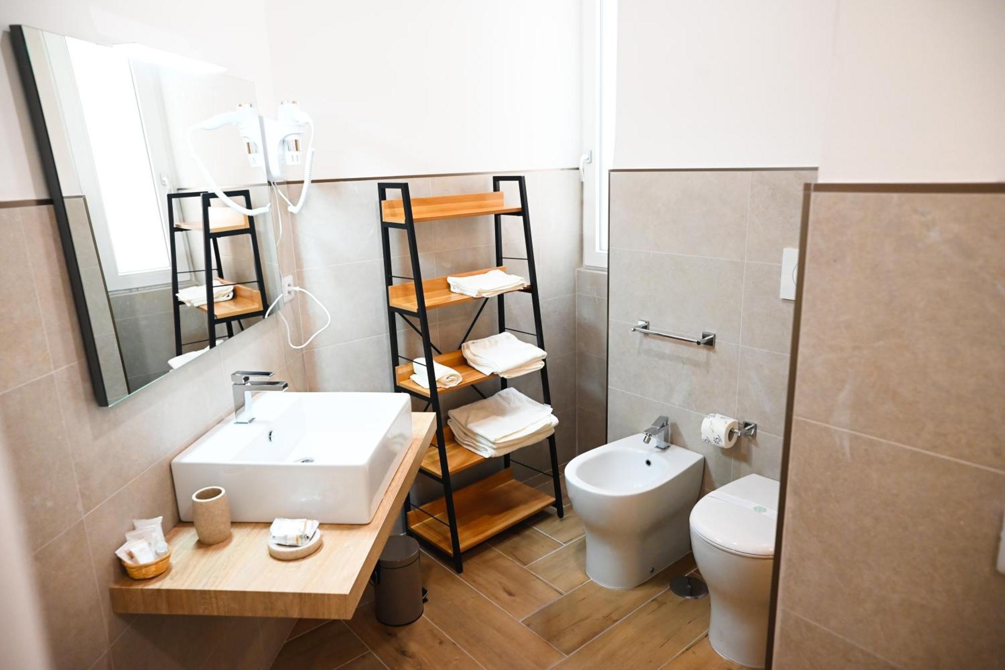 Victory Suite 31 Бриндизи Екстериор снимка